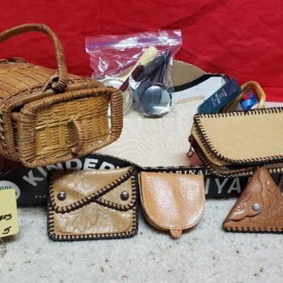 B280 Wallets and Magnifying Glass