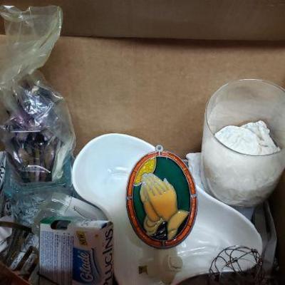B282 Candle Box