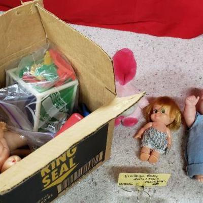 B305 Dolls and Toys