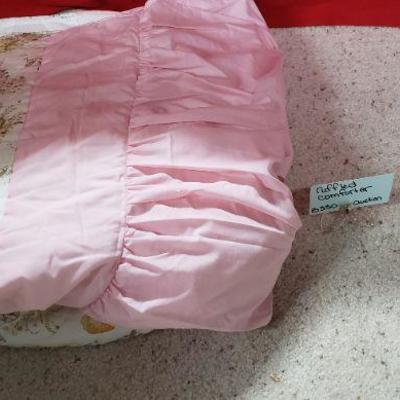 B330 Ruffled Comforter