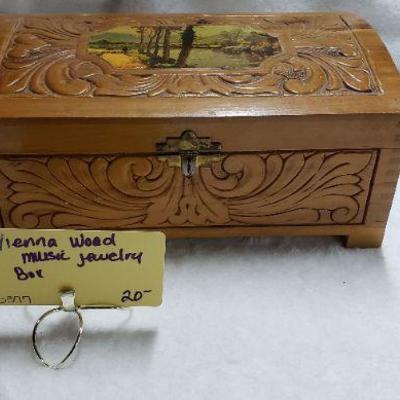 B377 Vienna Wood Music Box