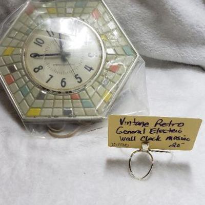 B380 Vntg Retro GE Wall Clock 