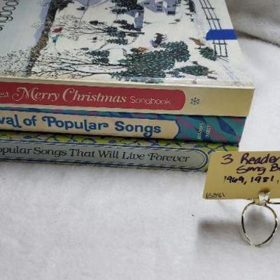 B381 Readers Digest Song Books