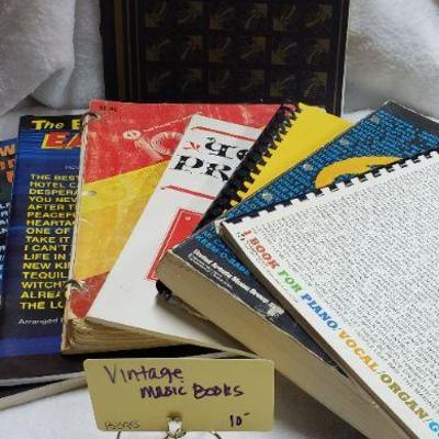 B395 Music Boks Vintage