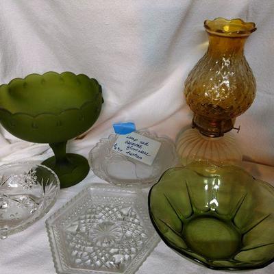 B656 Oil Lamp and Glassware