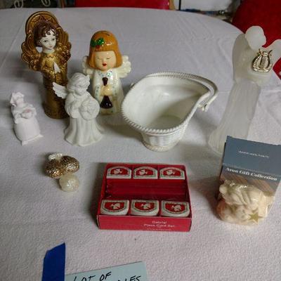 B702 Candles