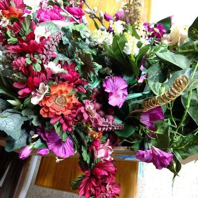 B716 Foliage Flowers