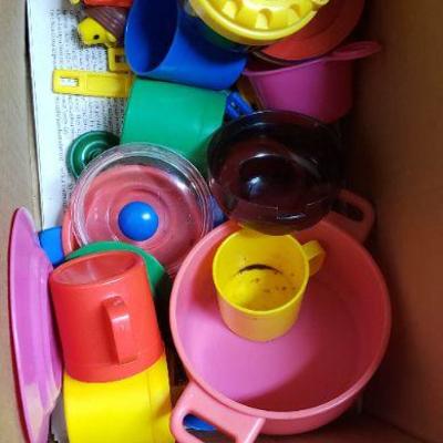B361 Childrens Dishes