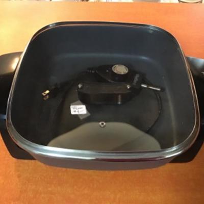 #k28. Westbend electric fry pan