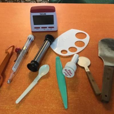 #k35. Timer, measuring spoons and miscellaneous