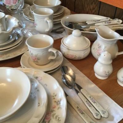 #k47.  Pfaltzgraff tea rose set. 64 pieces plus silverware!