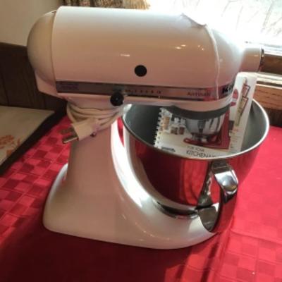 #k56. KitchenAid artisan mixer