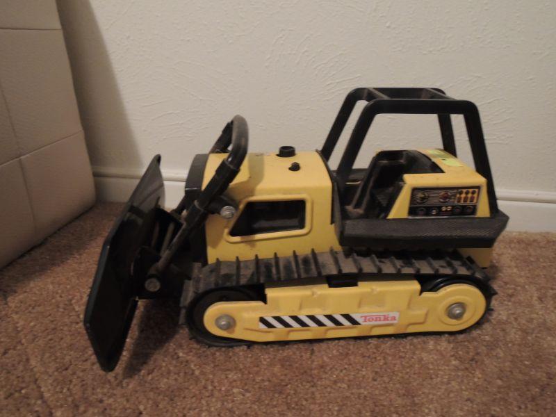 tonka chainsaw truck