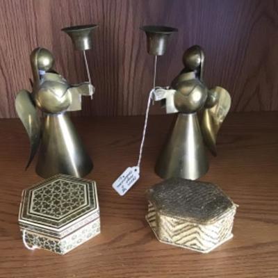 #lr7.  Two brass angels, two trinket boxes
