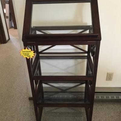 #lr24. Dictionary display stand/podium