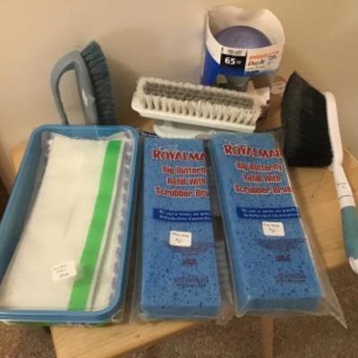 #hc9. Partial swiffer pads, brushes, sponges