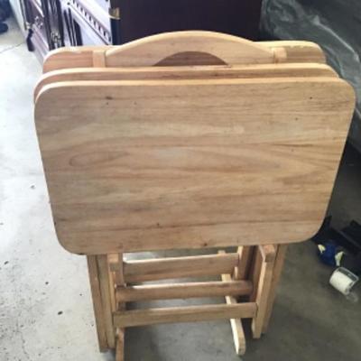 #gar6. Three TV trays with stand