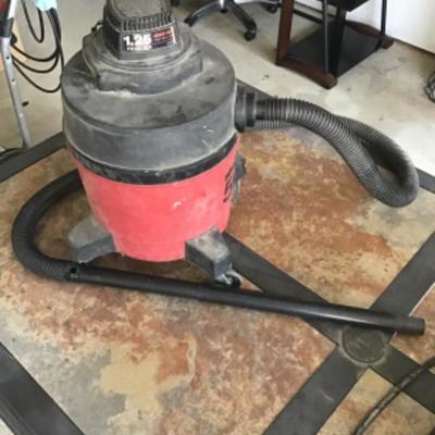 #gar39.  Shop vac