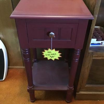 #fr2.  Red side table