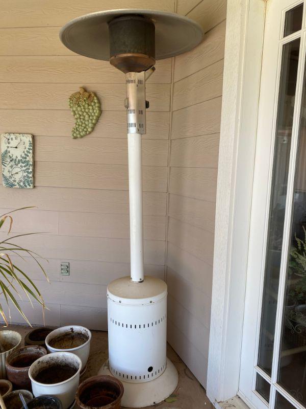 Outdoor propane heater