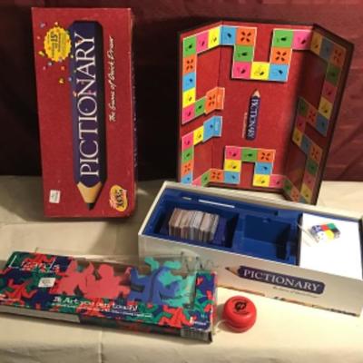 #fr44.  Pictionary, yo-yo (puzzle removed from sale)