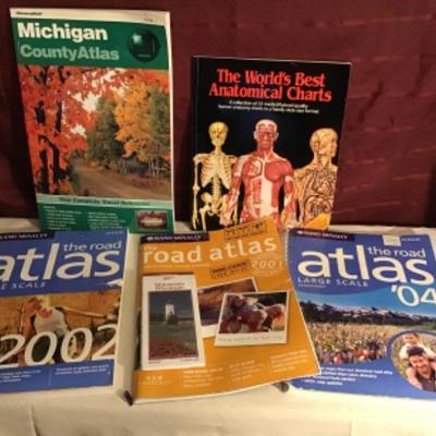 #fr71.  Atlases and human anatomy books