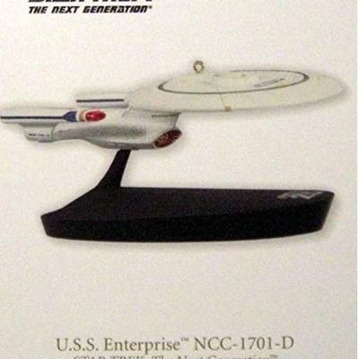 STAR TREK Ornament USS ENTERPRISE NCC-1701-D