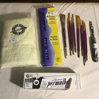 #p29.  Miscellaneous brushes, trowel and art supplies