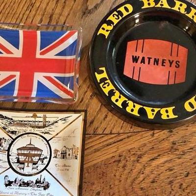 ASHTRAY Lot - Barware
