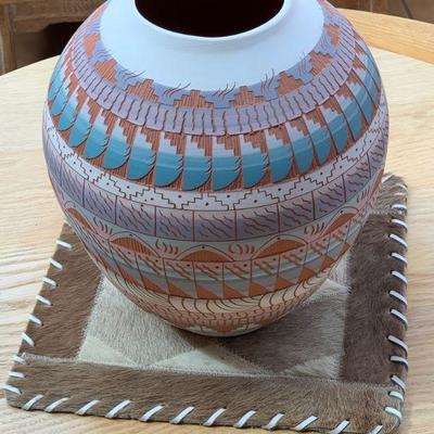 Bernice Watchman Navajo pottery