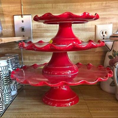 William Sonoma Lot of  Graduated CAKE PLATES