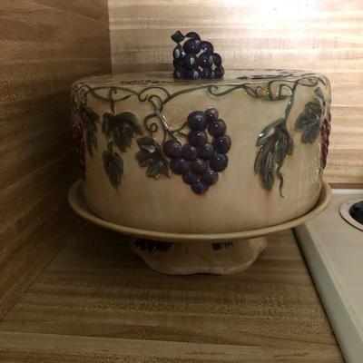 Flower decorated cake platter