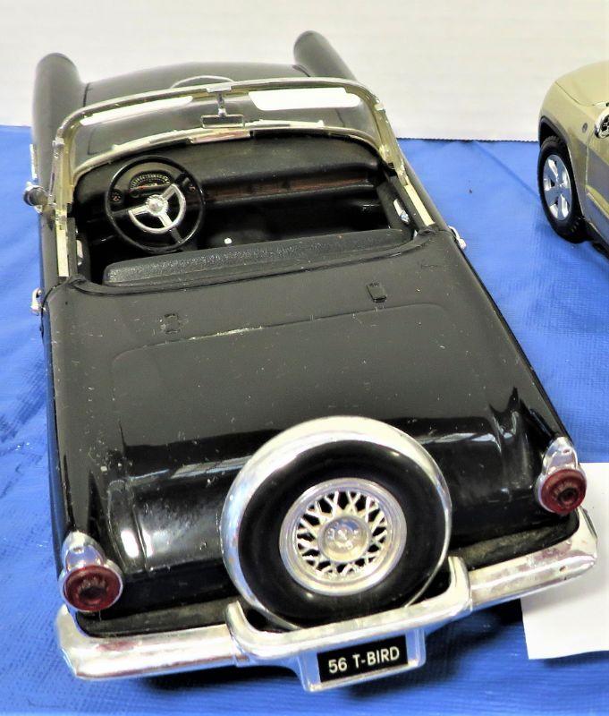 REVELL 1/18 THUNDERBIRD ブラック Amazon.com: 1956 Thunderbird Black Timeless Classics 1/18