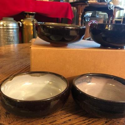 4 pottery bowls 