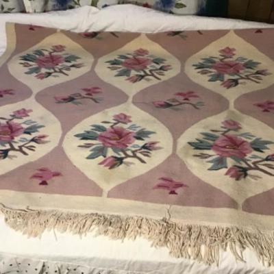 #DBR-17.  6â€™x4â€™ wool rug