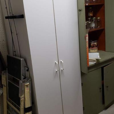 2 door white cabinet