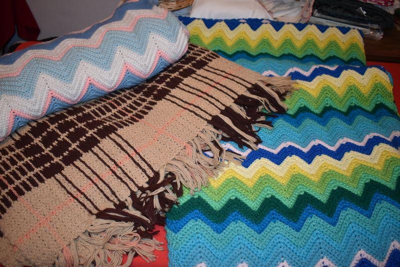 Lot 3 vintage crochet blankets