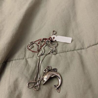 Sterling Silver dolphin Pendant and chain 