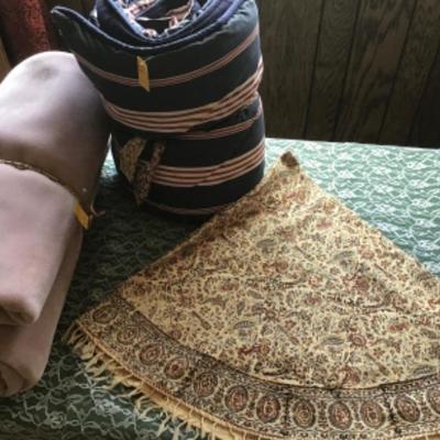 #mb27.  Velour light purple blanket, 52 inch round table cloth and twin comforter