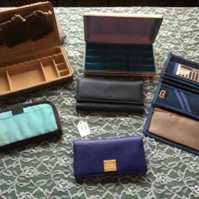 #mb40.  Wallets and jewelry boxes