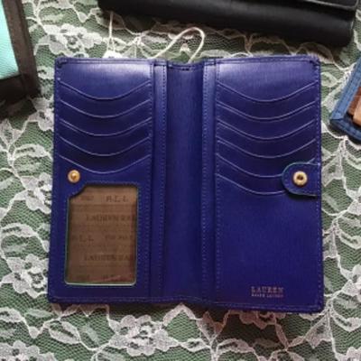 #mb40.  Wallets and jewelry boxes