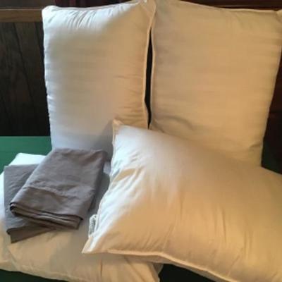 #mb64.  Four pillows and three King pillowcases