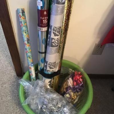 #gb1.   Wrapping paper, ribbon, tree trim