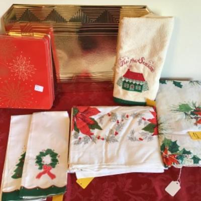 #gb9.   Christmas kitchen linens, tins, placemats