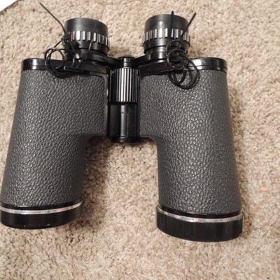 Oshman Binoculars with case