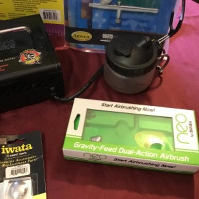 #tr1.  Iwata beginner airbrush set â€”- like new!
