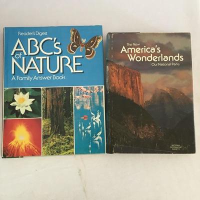 Lot 4 - Wonders of the USA- Books