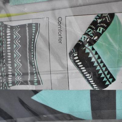 Your Zone Mint Grey Tribal Comforter Set, Twin/Twin XL - New