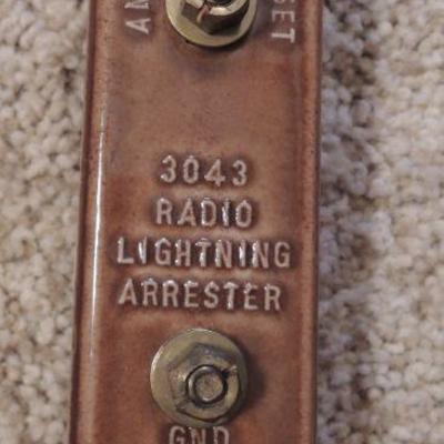 Radio Lightning Arrester - Retro