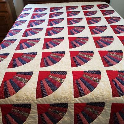 King size Amish quilt